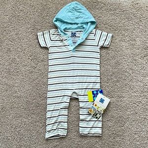 NWT Kickee Pants Short Sleeve Hoodie Romper (3-6 months)